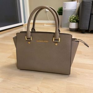 Brand new Michael Kors Selma Bag